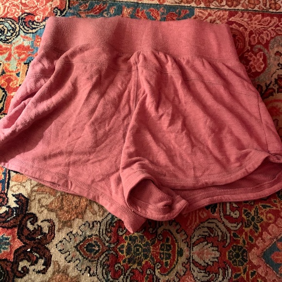 Athleta yoga shorts - Picture 3 of 3